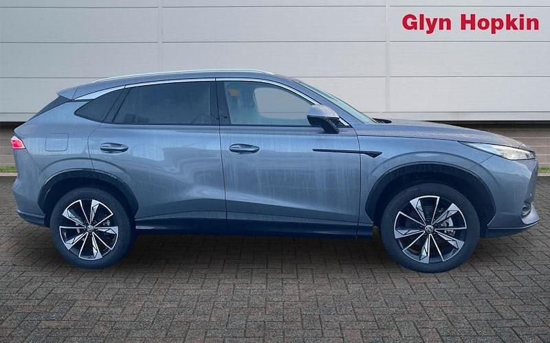 Usado MG HS Trophy 170 HP (125 kW) 2026 SUV