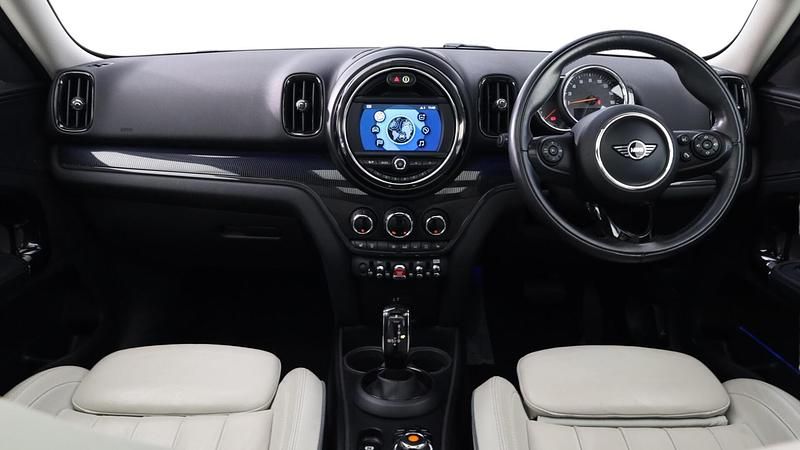 Used Mini Cooper D Countryman 148 HP (108 kW) 2018 Black SUV