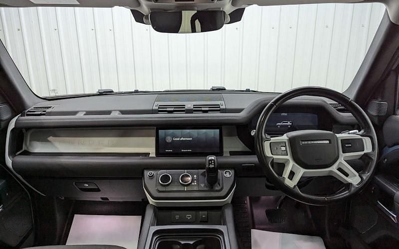 Used Land Rover Defender S 200 HP (147 kW) 2020 Blue Estate