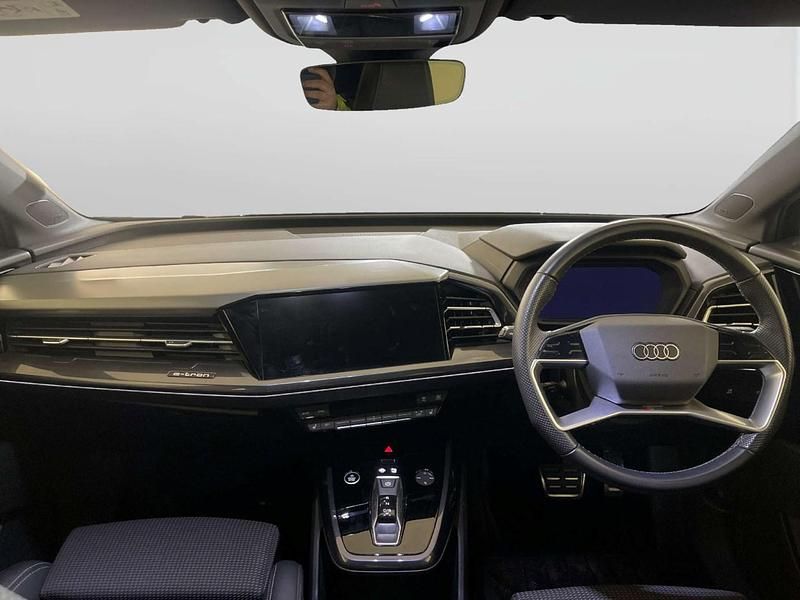 Used Audi Q4 e-tron S-Line 150 kW (204 HP) 2022 Blue SUV