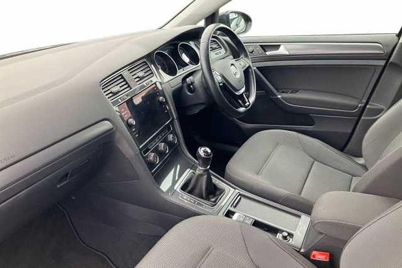 Used VW Golf VII 130 HP (95 kW) 2018