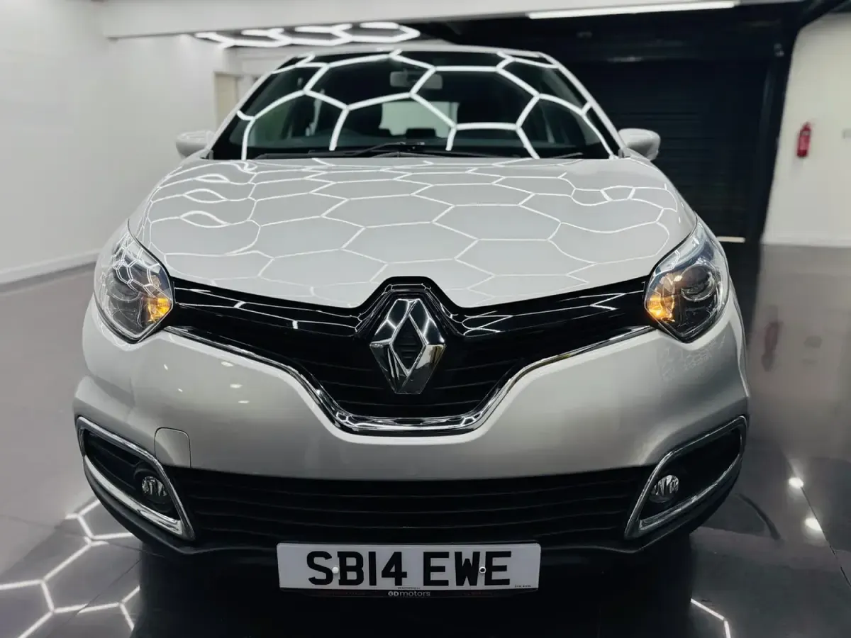 Used Renault Captur Expression+ 90 HP (66 kW) 2014 Silver SUV