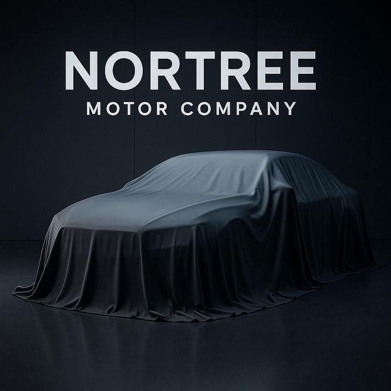 Black Used 2016 Mercedes GLC250 AMG line SUV | £17,800 (Fair price) - Image 1/4