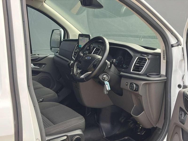 Used Ford Transit Custom Limited 2021 White