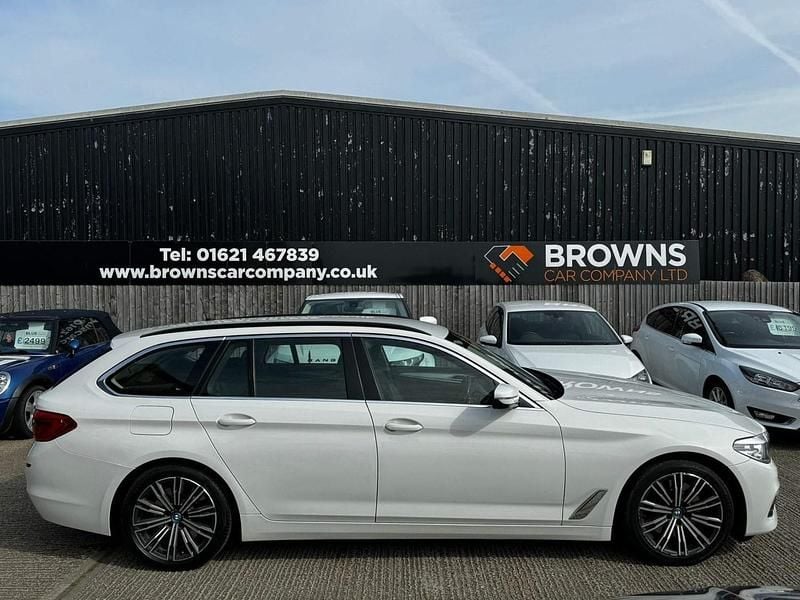 Used BMW 530 Comfort Edition 265 HP (194 kW) 2019 White Estate