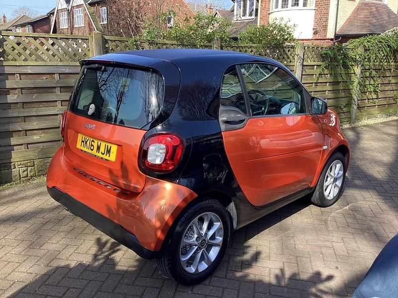 Used Smart ForTwo Coupé Passion 71 HP (52 kW) 2016 Orange Coupe