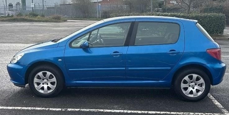 Used Peugeot 307 S 109 HP (80 kW) 2005 Blue Hatchback
