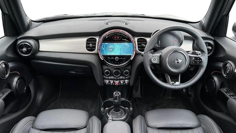 Used Mini Cooper S Exclusive 176 HP (129 kW) 2024 Silver Hatchback