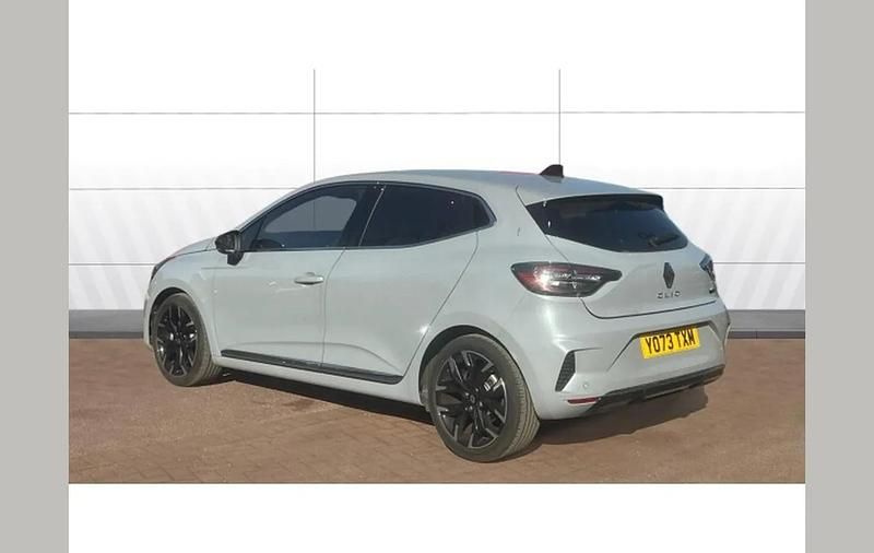 Used Renault Clio V Techno 143 HP (105 kW) 2023 Grey Hatchback