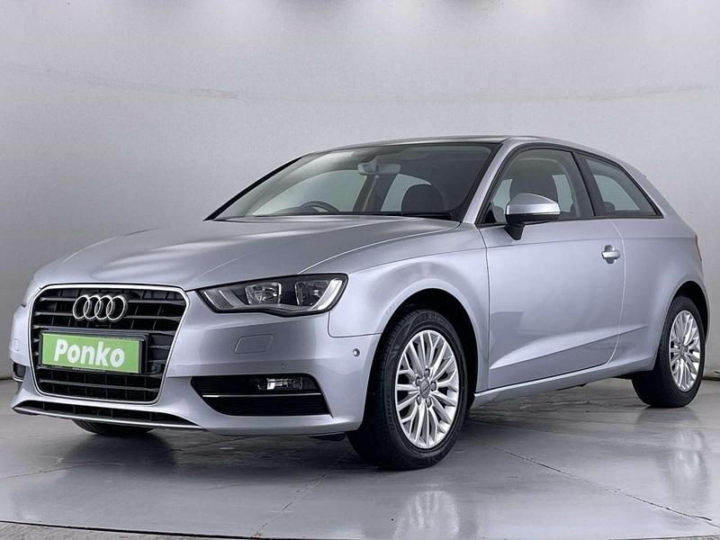 Used Audi A3 Advanced 150 HP (110 kW) 2016 Silver Hatchback