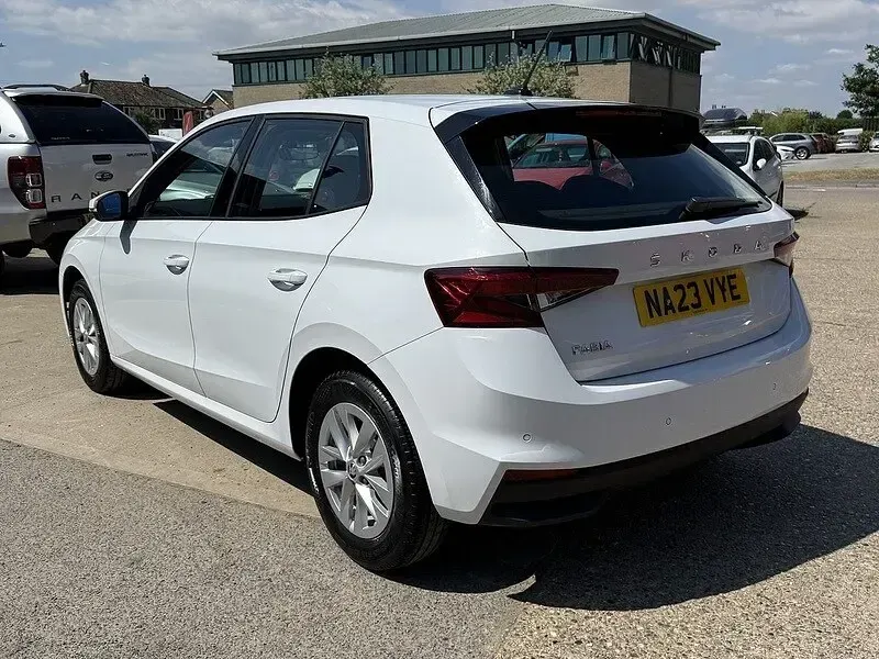 Used Skoda Fabia Comfort 2023 White Hatchback