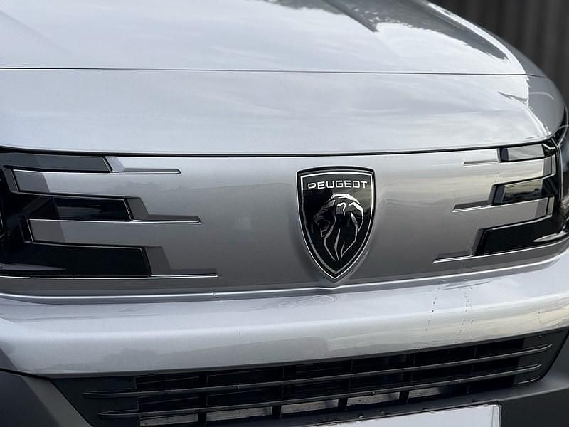 New Peugeot Partner 2025 Grey MPV