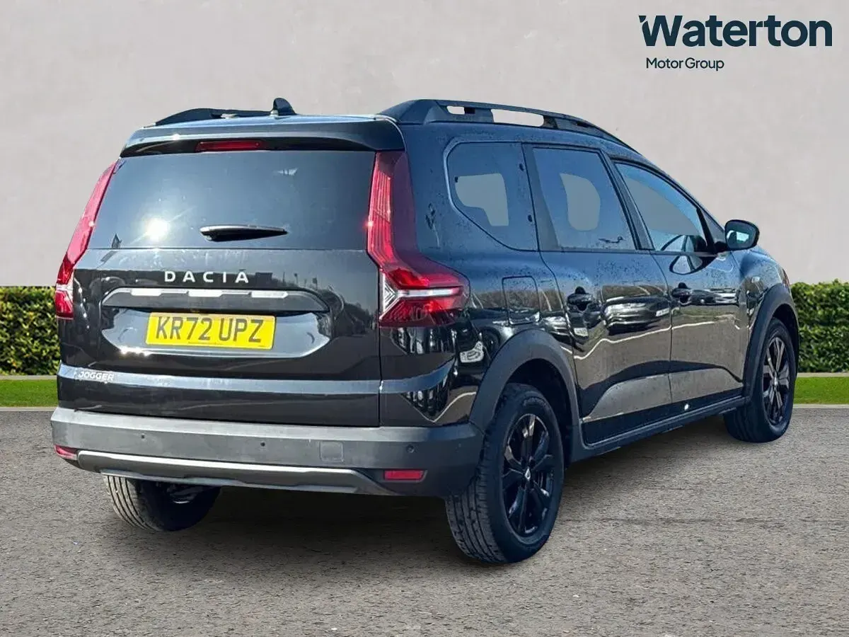Used Dacia Jogger Extreme 110 HP (80 kW) 2022 Black MPV