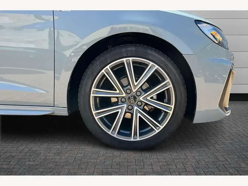Used Audi A1 S-Line 94 HP (69 kW) 2025 Grey SUV