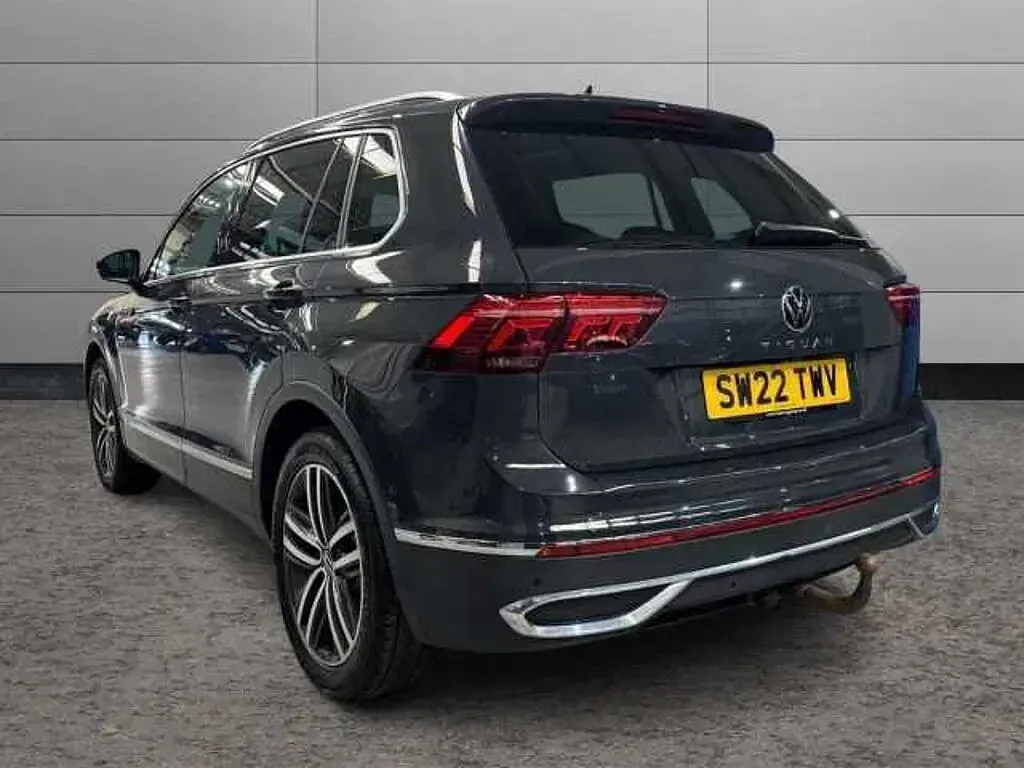 Used VW Tiguan Elegance 150 HP (110 kW) 2022 Grey SUV