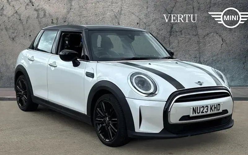 Used Mini Cooper Exclusive 136 HP (100 kW) 2023 Hatchback