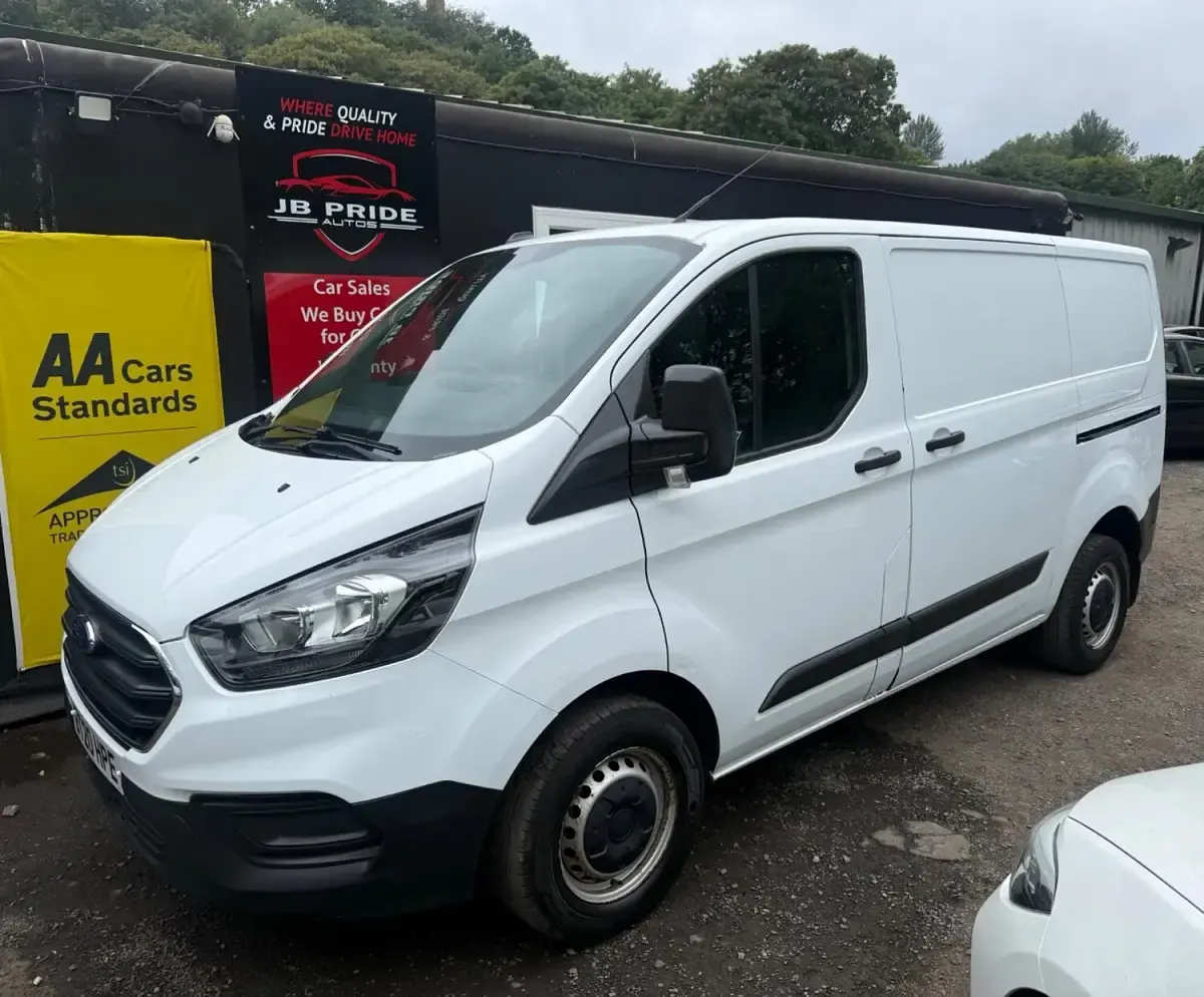 Used Ford Transit Custom S 105 HP (77 kW) 2020 White Van
