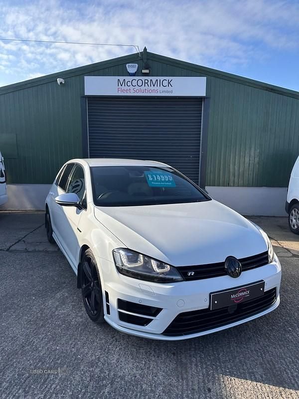 White Used 2016 VW Golf VII R Hatchback | £13,750 (Good price) - Image 1/4