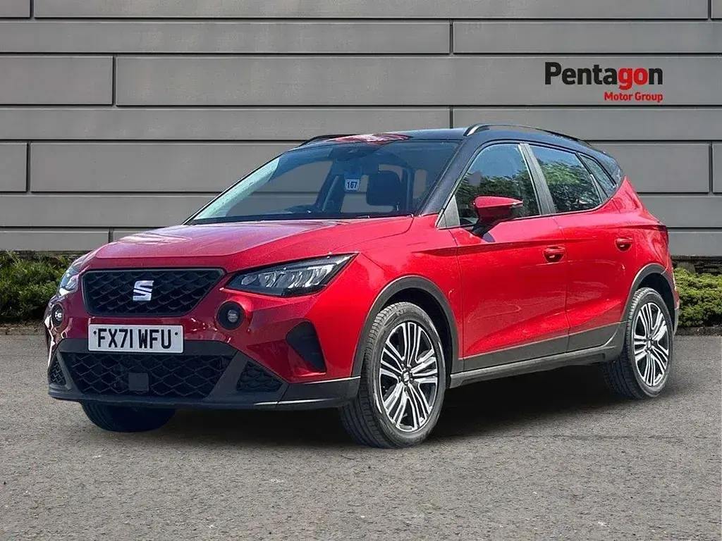 Used Seat Arona SE Technology 94 HP (69 kW) 2021 Red SUV