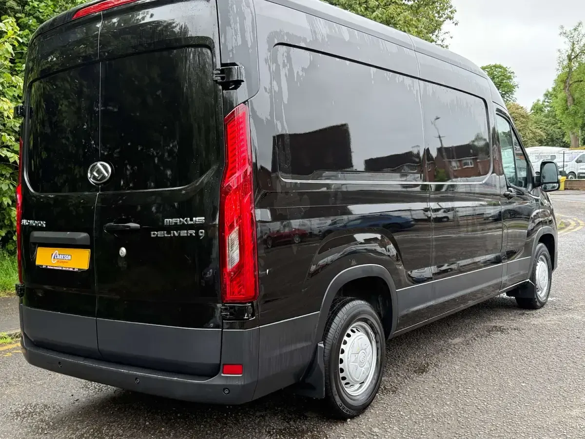 Used Maxus V90 160 HP (117 kW) 2023 Black Van