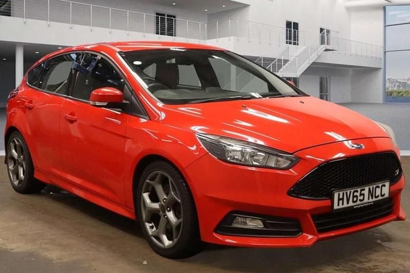 Used Ford Focus ST 2015 Red Hatchback