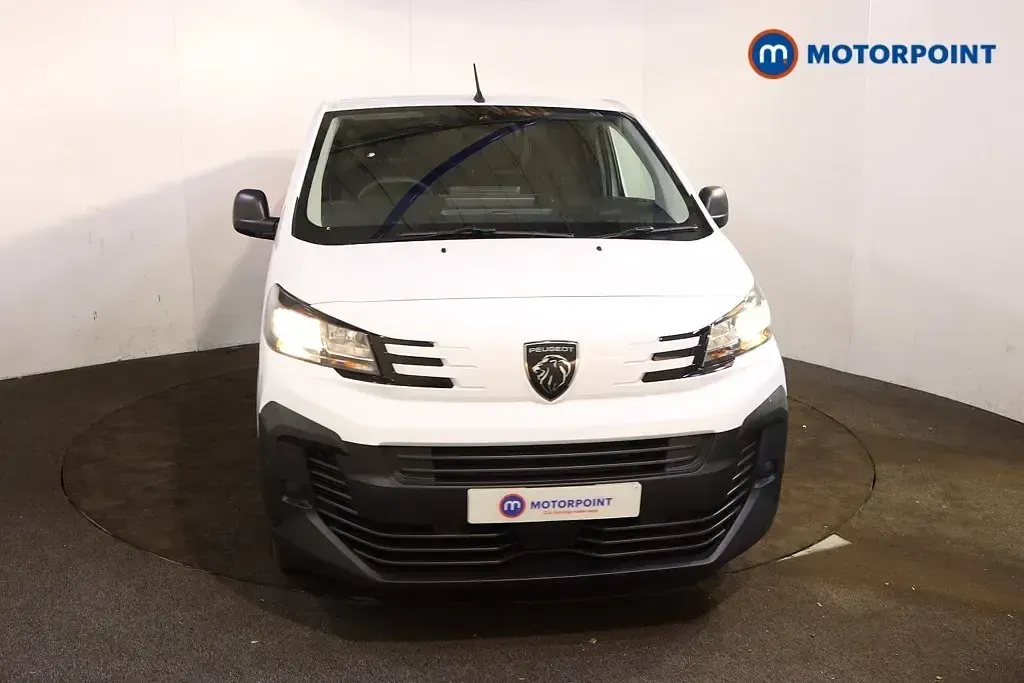 Second-hand Peugeot Expert 2025 Alb Van