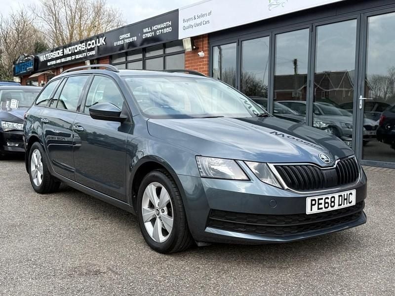 Used Skoda Octavia 115 HP (84 kW) 2018 Grey Estate