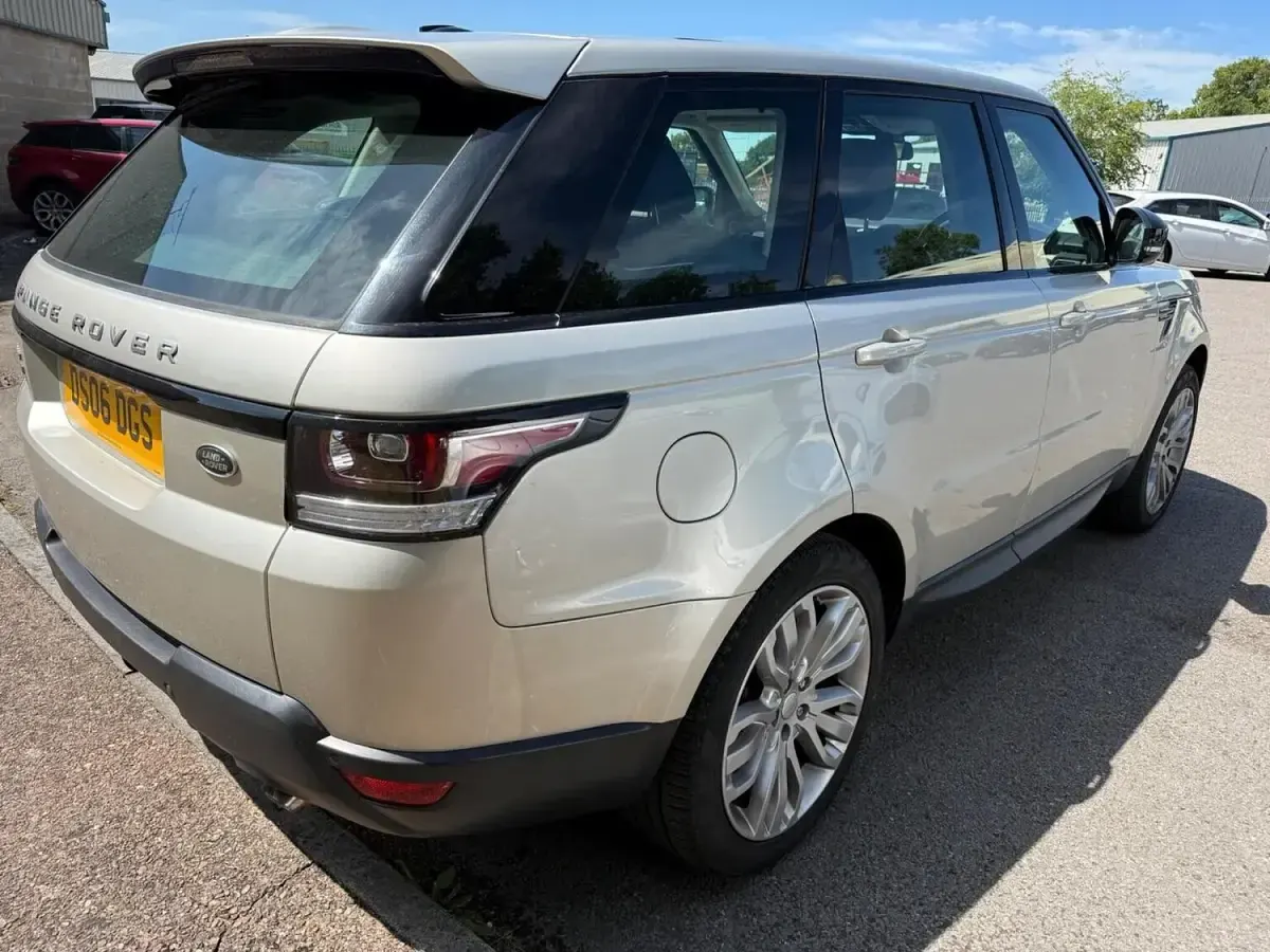 Used Land Rover Range Rover Autobiography Dynamic 339 HP (249 kW) 2014 Gold SUV