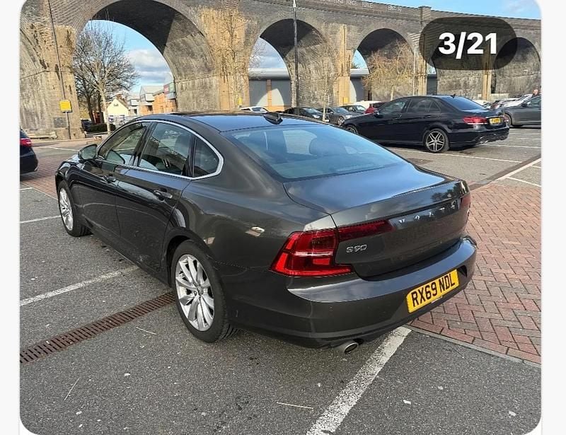 Used Volvo S90 Momentum 190 HP (139 kW) 2019 Grey Sedan