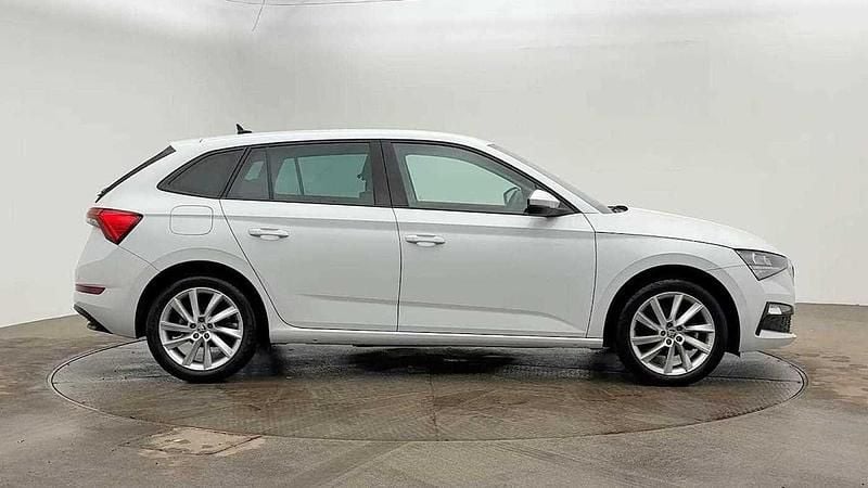 Used Skoda Scala SE L 110 HP (80 kW) 2022 Moon white metallic Hatchback