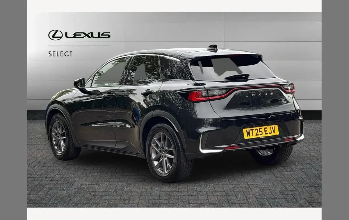 Used Lexus LBX 136 HP (100 kW) 2025 Black SUV