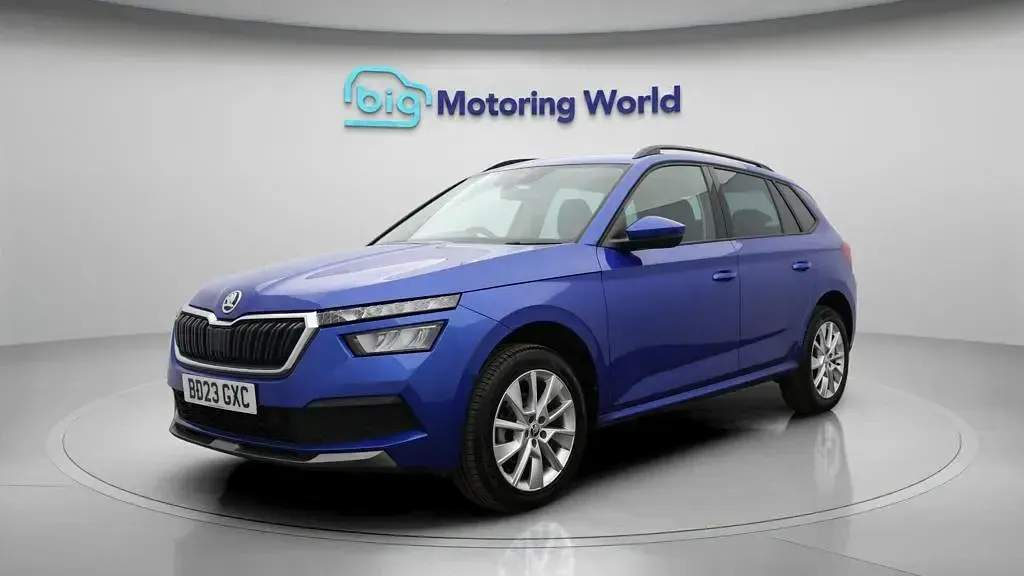 Used Skoda Kamiq SE Drive 110 HP (80 kW) 2023 Blue SUV