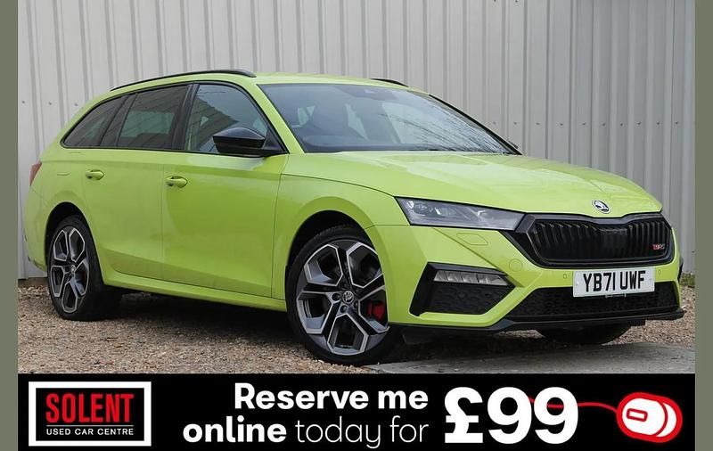 Used Skoda Octavia vRS 241 HP (177 kW) 2022 Green Estate