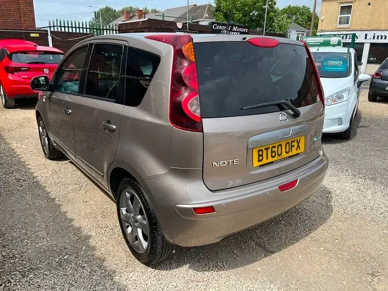 Used Nissan Note N-TEC 88 HP (64 kW) 2010 Beige Hatchback