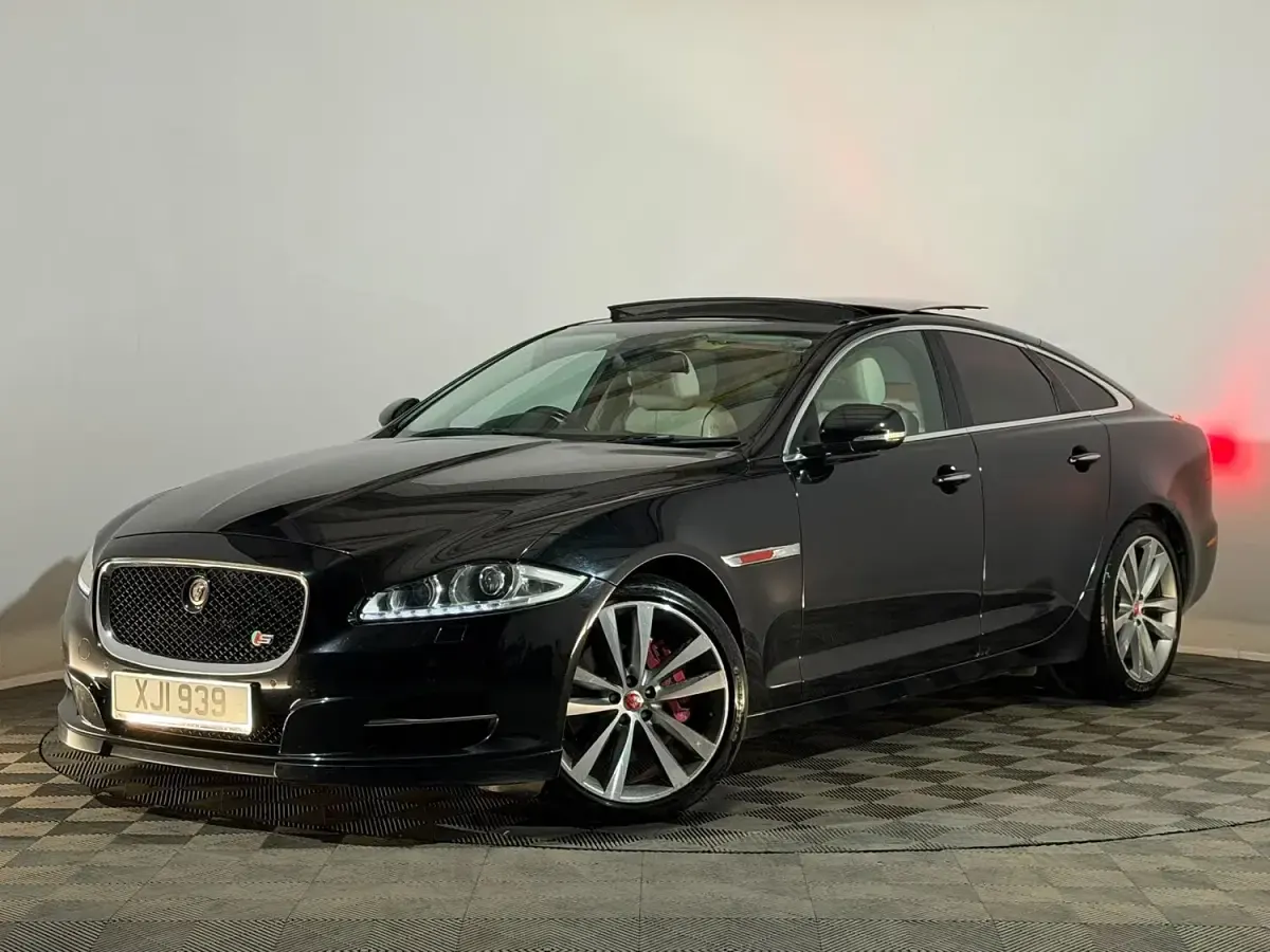 Used Jaguar XJ Portfolio 275 HP (202 kW) 2014 Black Sedan