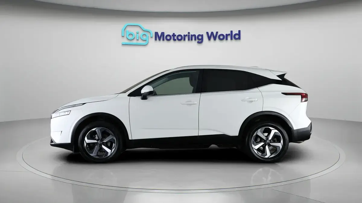 Used Nissan Qashqai N-Connecta 140 HP (102 kW) 2023 White SUV