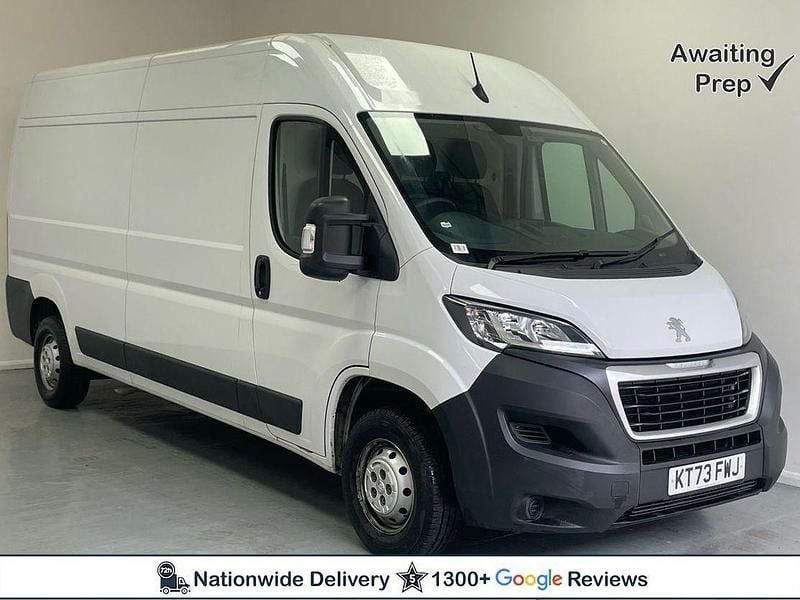 White Used 2023 Peugeot Boxer Premium Van | £17,950 (Good price) - Image 1/4