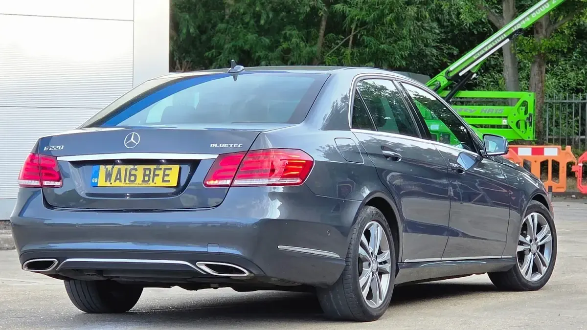 Used Mercedes E220 SE 174 HP (127 kW) 2016 Grey Sedan