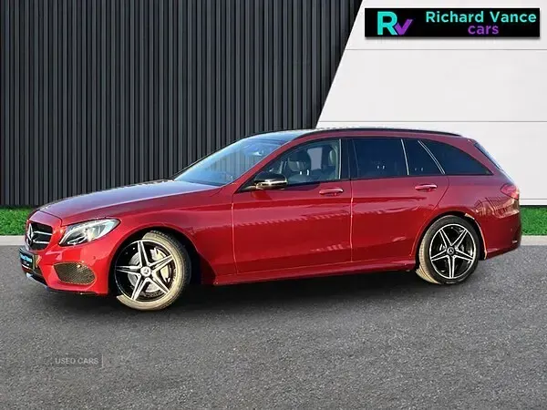 Used Mercedes C250 AMG Line Premium Plus 204 HP (150 kW) 2018 Red Estate