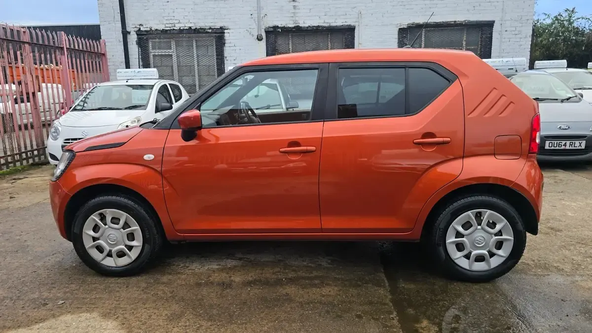 Used Suzuki Ignis SZ3 90 HP (66 kW) 2019 Orange Hatchback