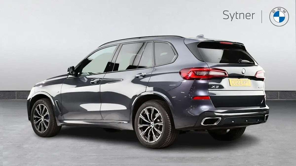 Usado BMW X5 M Sport 335 CV (246 kW) 2022 Gris SUV