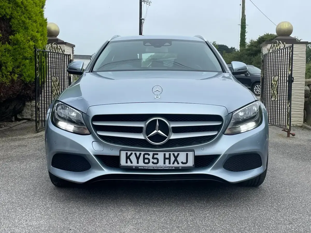 Used Mercedes C200 Executive 2015 Silver Estate