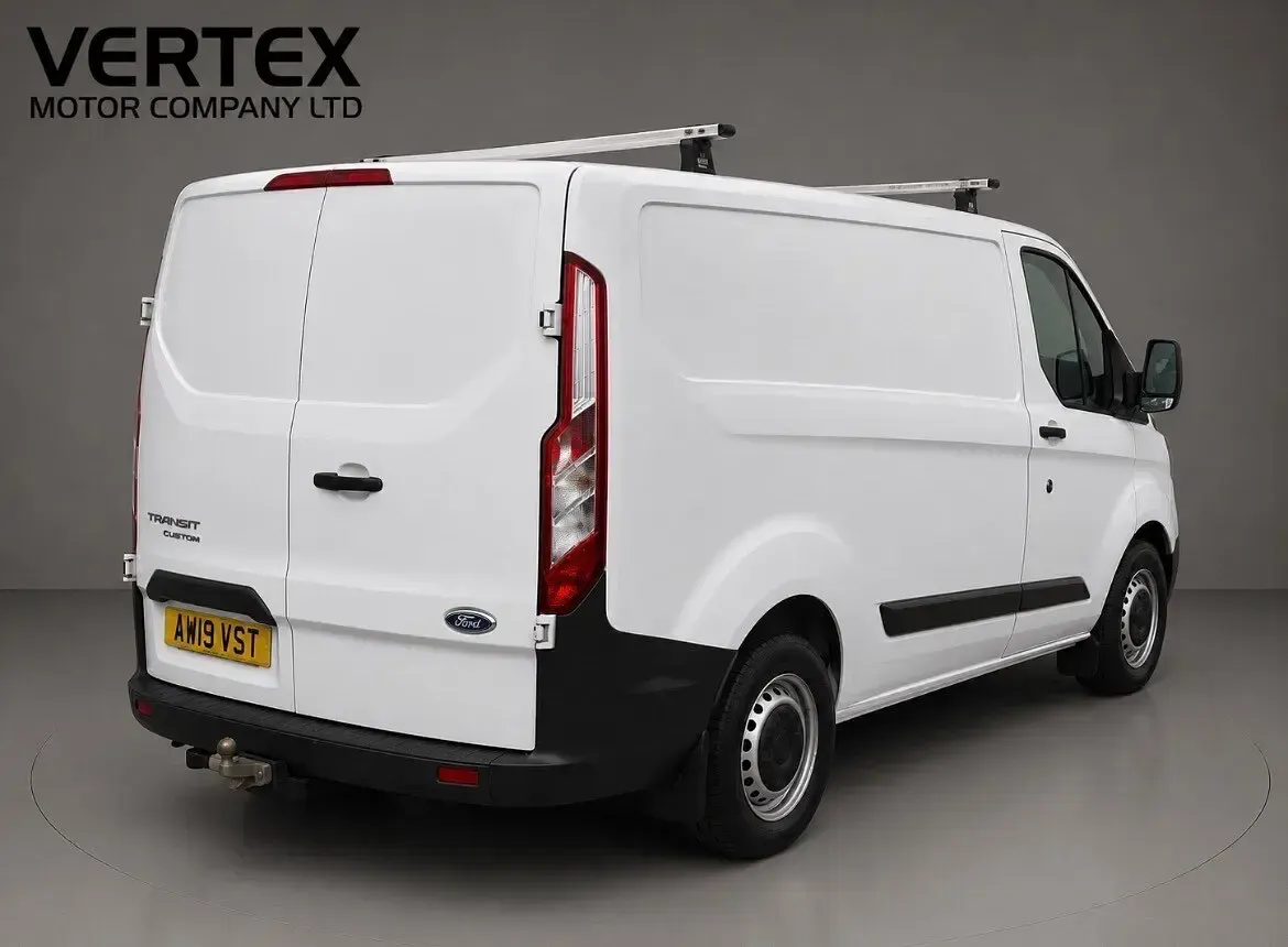Used Ford Transit Custom 105 HP (77 kW) 2019 White Van