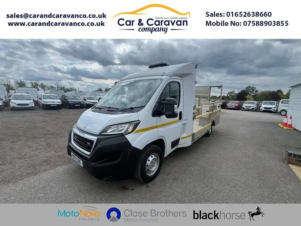 Used Peugeot Boxer Premium 2022 White Van