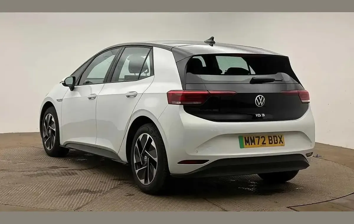 Used VW ID.3 Pro Performance 150 kW (204 HP) 2023 White Hatchback