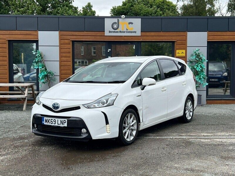 White Used 2019 Toyota Prius+ Plus MPV | £15,995 (Good price) - Image 1/3