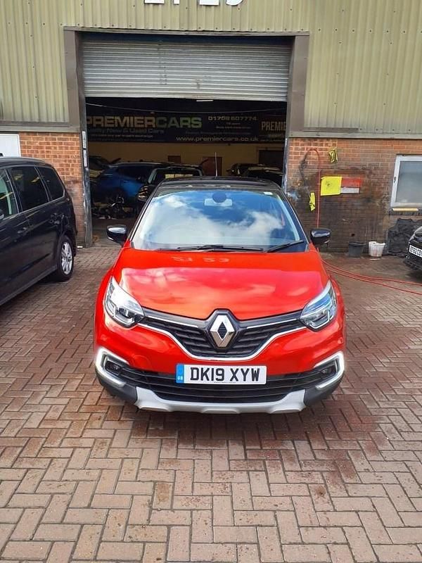 Used Renault Captur GT-Line 90 HP (66 kW) 2019 Red SUV