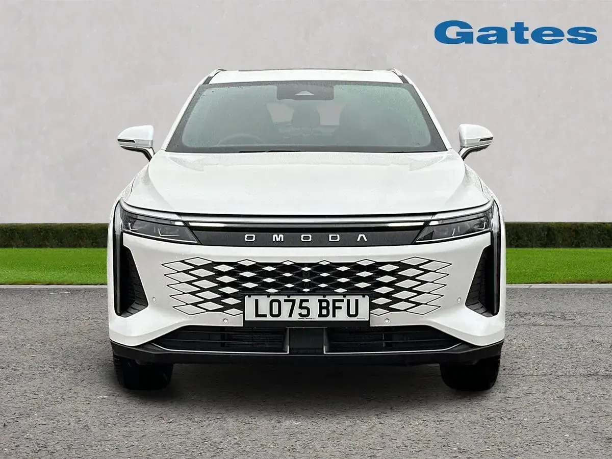 Used Omoda 9 2026 White SUV