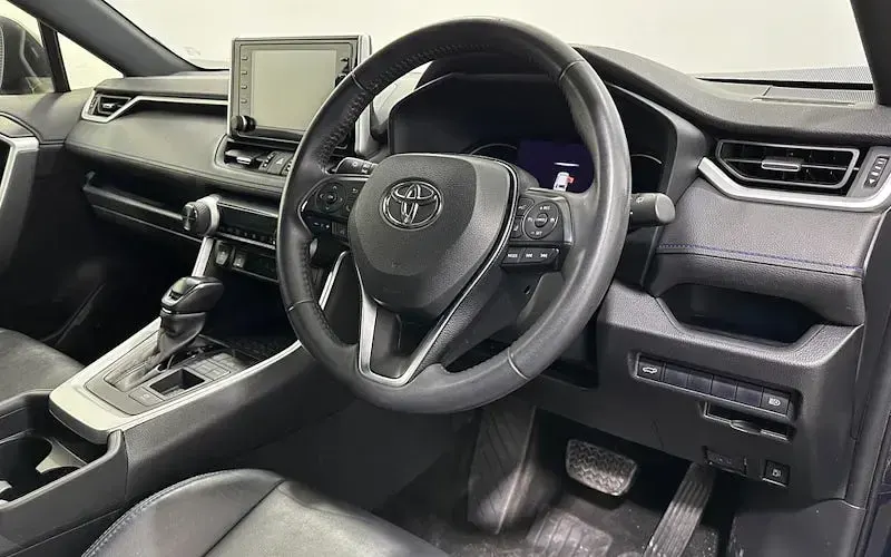 Used Toyota RAV4 Hybrid 218 HP (160 kW) 2021 Blue/black SUV