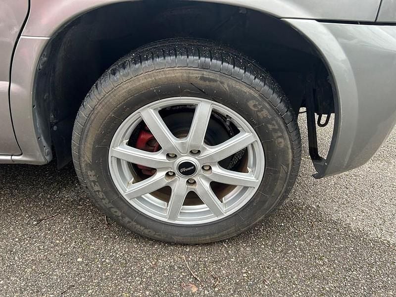 Usado Mazda Bongo 2021 Prateado Monovolume